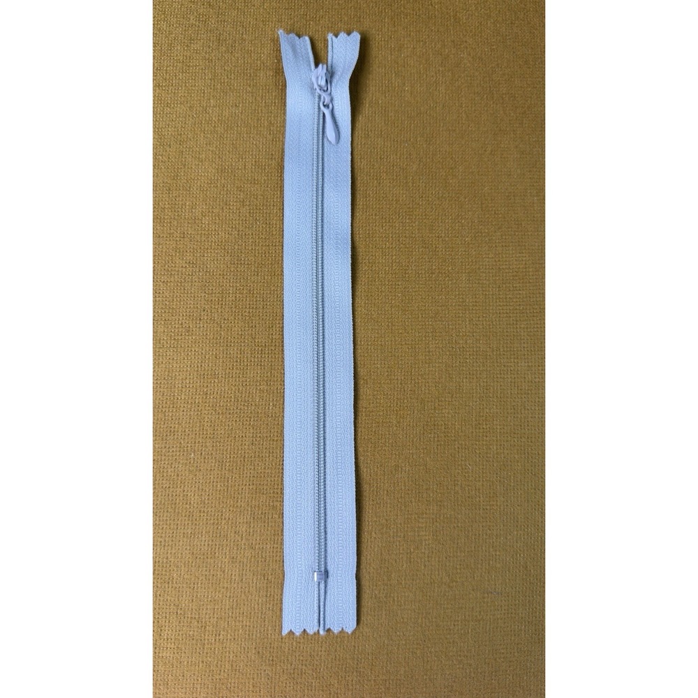 Zippers Light Gray, #3 Size 50 Pcs Package
